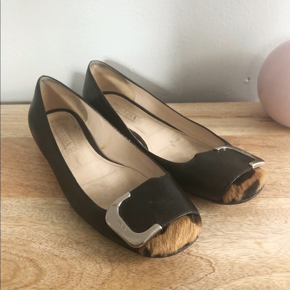 🚫 SOLD 🚫 PRADA Leather Silver Buckle Leopard Calf Hair Flat